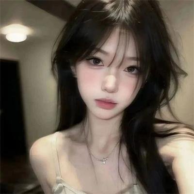 色肉毒蝎女